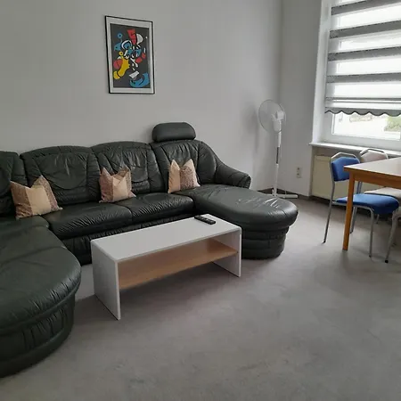 Schoene Wohnung Fuer Monteure Und Sonstige Reisende Zwickau Buitenkant foto